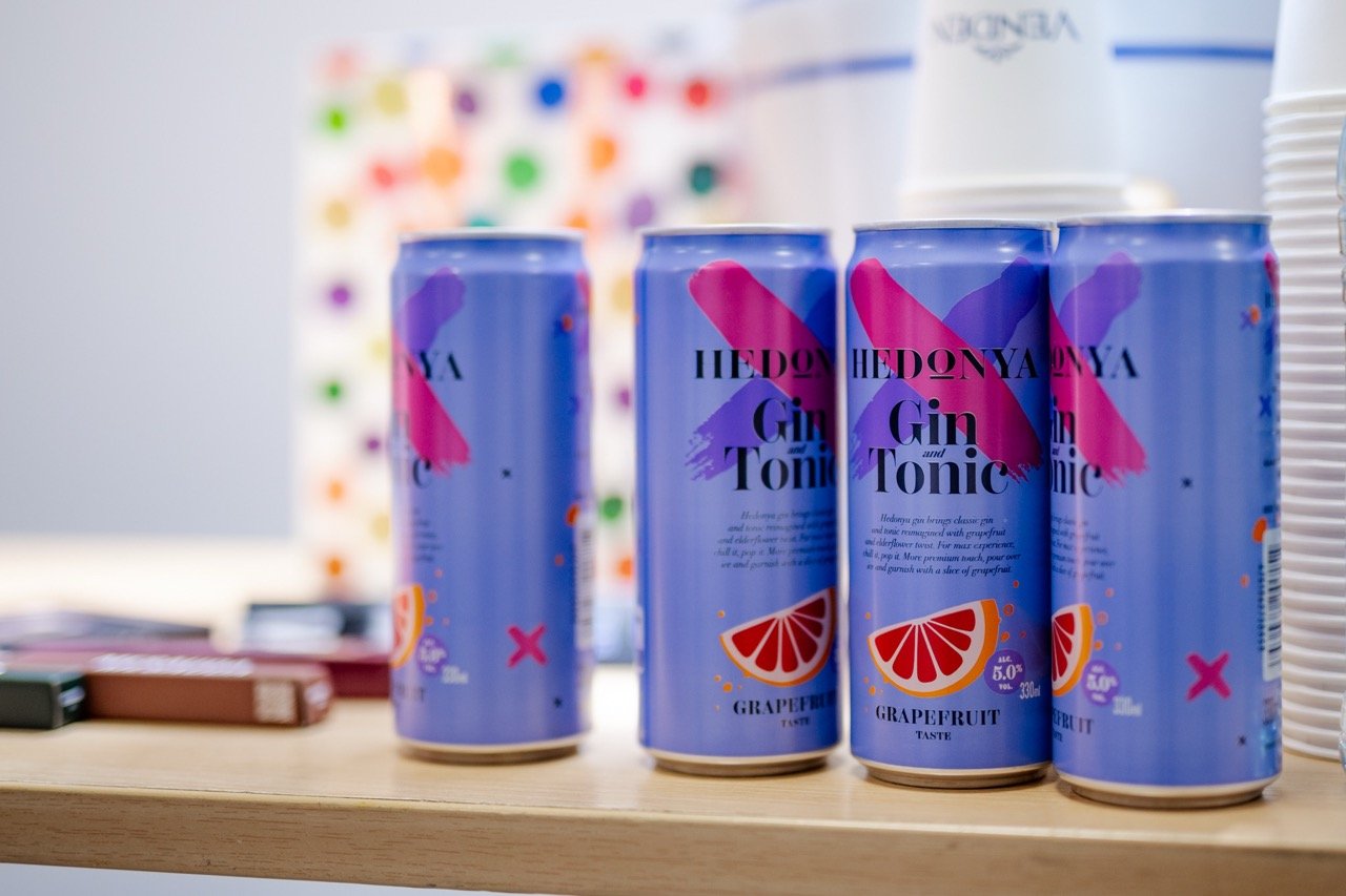 London-awarded Latvian gin brand “Hedonya” invests over €250,000 in development and challenges global beverage brands