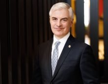 Roberts Idelsons, CEO of Signet Bank