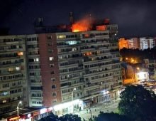 Apartment building in Galați, Romania, on fire after being hit by a Russian drone overnight Thursday to Friday. Source: Social Media.