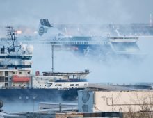 Icebreaker MSV Botnica in port in Tallinn, with a passenger ferry visible in the background. Source: Siim Lõvi/ERR
